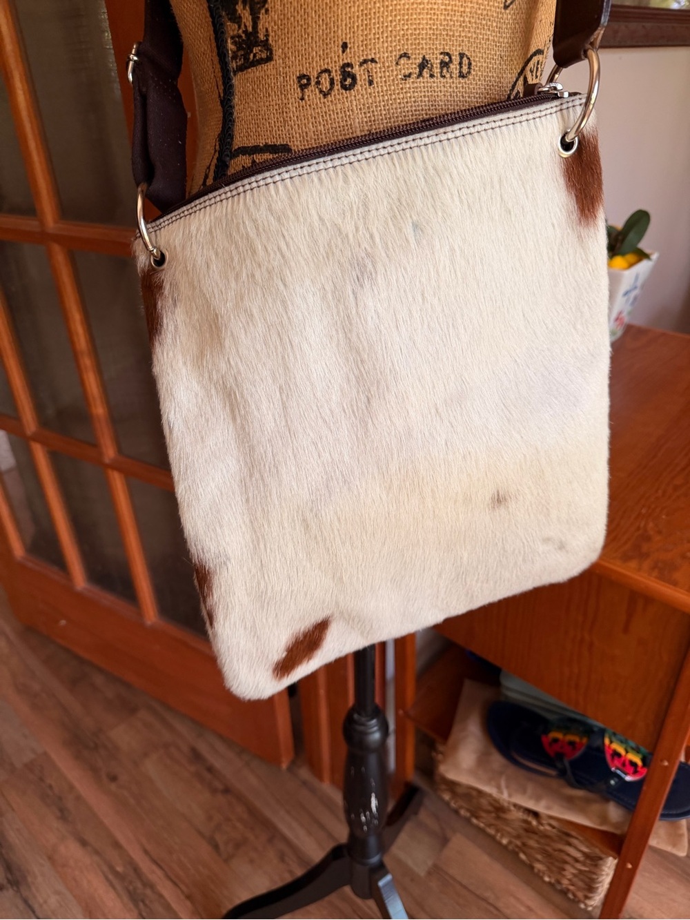 Maurizio Taiuti White and Brown Cowhide Crossbody Bag